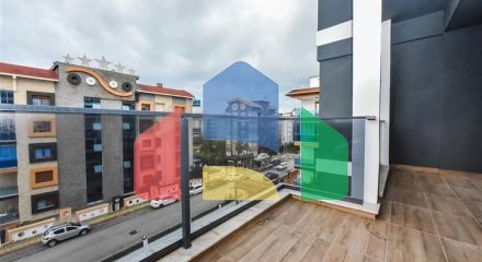 Светлая двухкомнатная квартира с видом горы и море