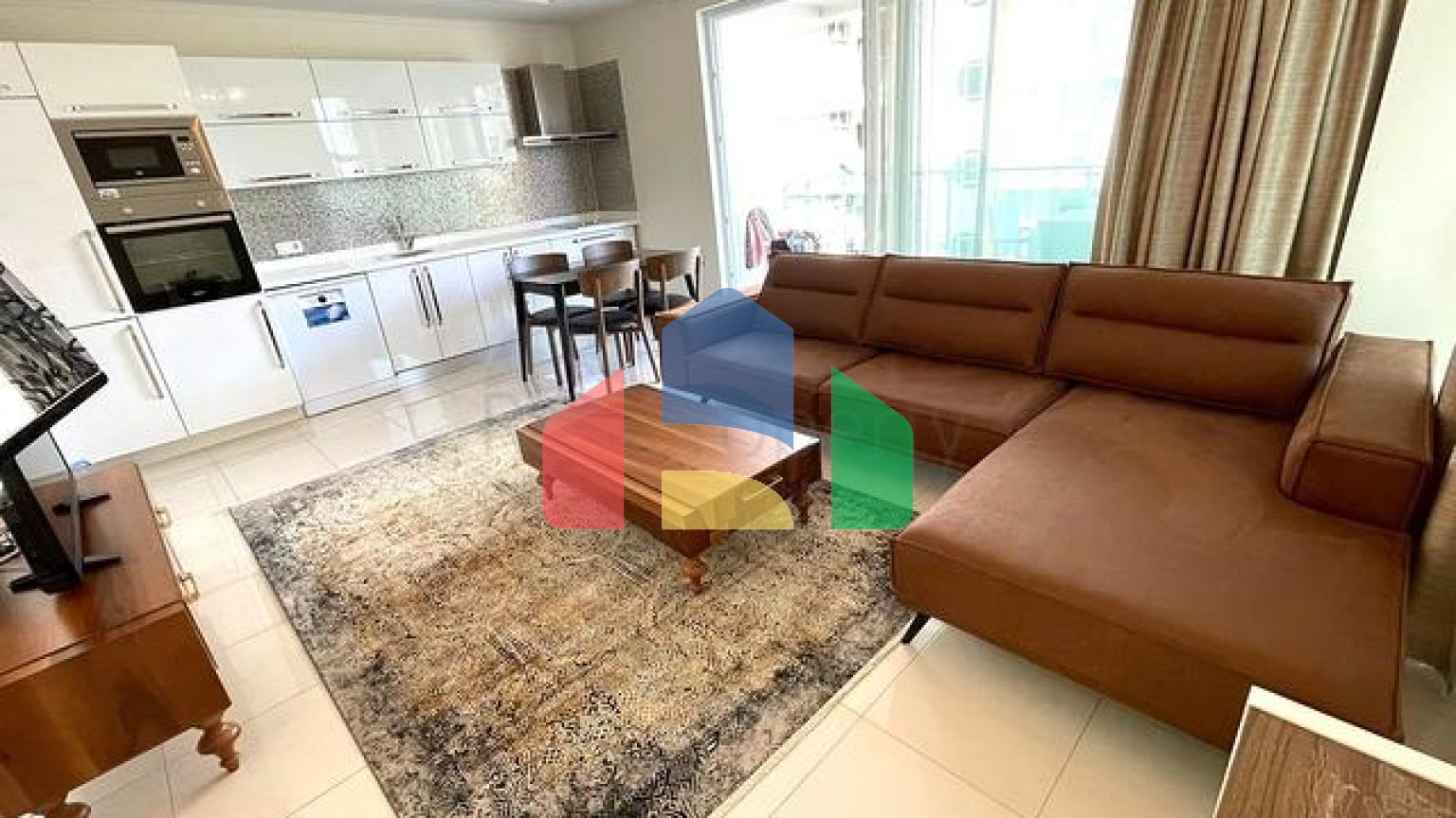 Квартира на першій береговій лінії в районі Кестель