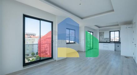 Пентхаус плануванням 4+1 в районі Кестель