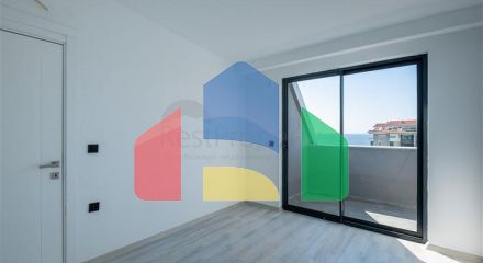 Пентхаус плануванням 4+1 в районі Кестель
