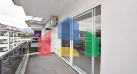 Просторий пентхаус 3 + 1 в районі Кестель