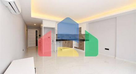 Просторий пентхаус 3 + 1 в районі Кестель