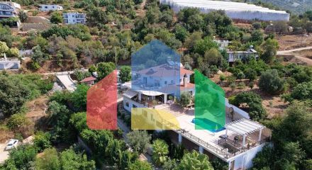 Private villa surrounded by nature in Kestel area