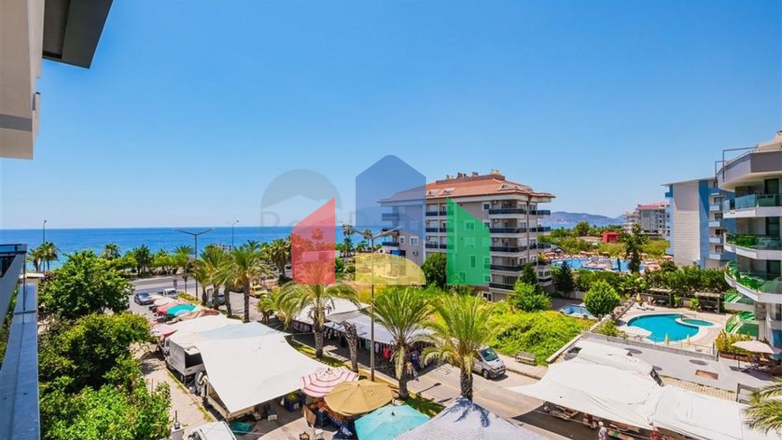 Сучасна квартира біля моря в оточенні тиші і комфорту