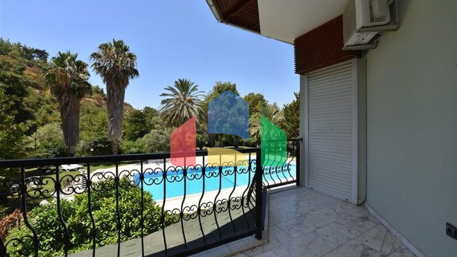 Просторная вилла 7+1 в районе Кестель