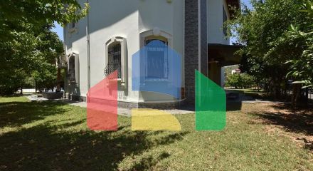 Просторная вилла 7+1 в районе Кестель Просторная вилла 7+1 в районе Кестель