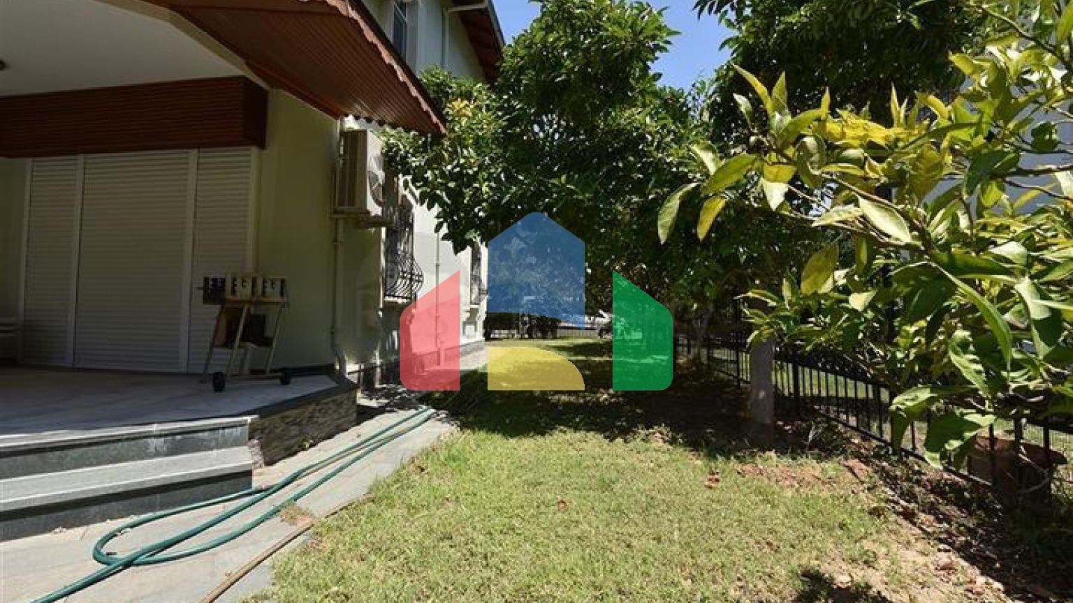 Просторная вилла 7+1 в районе Кестель