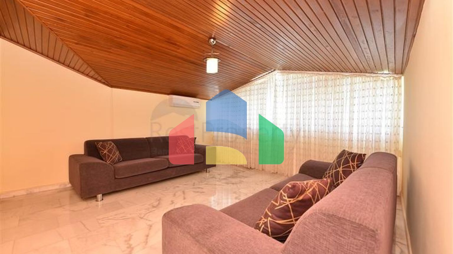 Просторная вилла 7+1 в районе Кестель