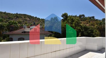 Просторная вилла 7+1 в районе Кестель Просторная вилла 7+1 в районе Кестель