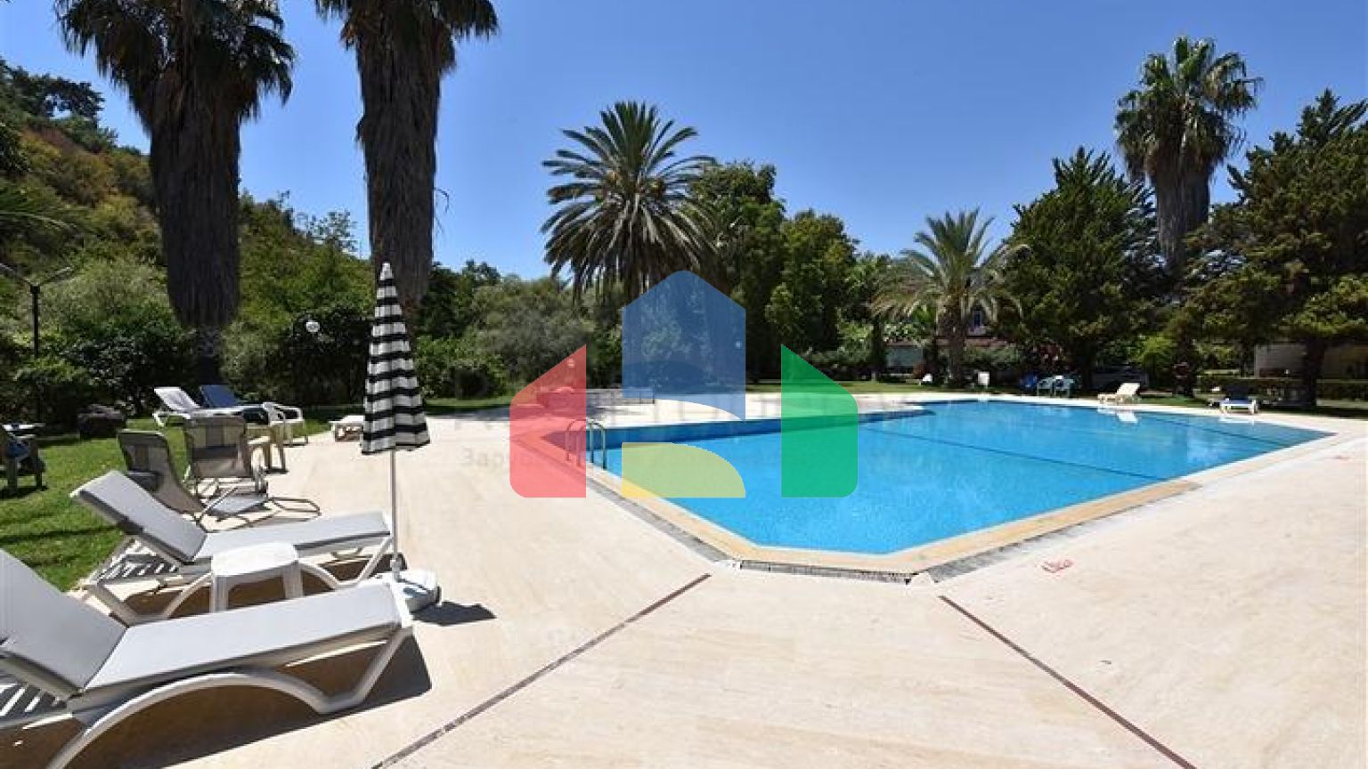 Просторная вилла 7+1 в районе Кестель