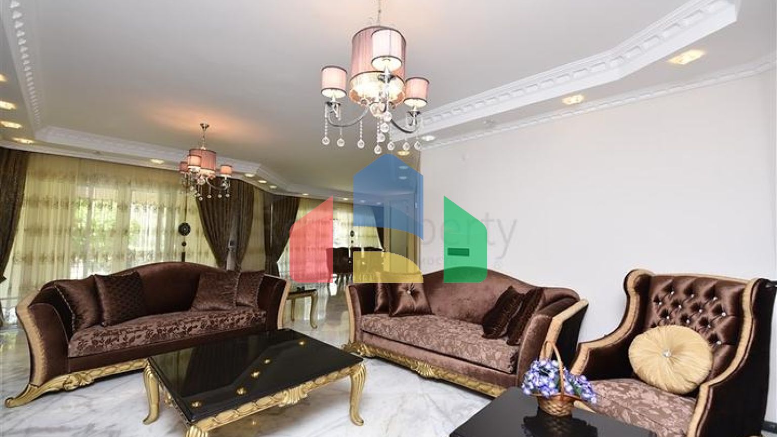 Просторная вилла 7+1 в районе Кестель