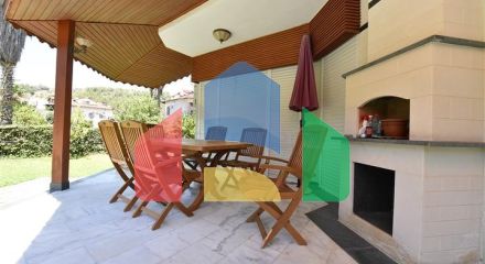 Просторная вилла 7+1 в районе Кестель Просторная вилла 7+1 в районе Кестель