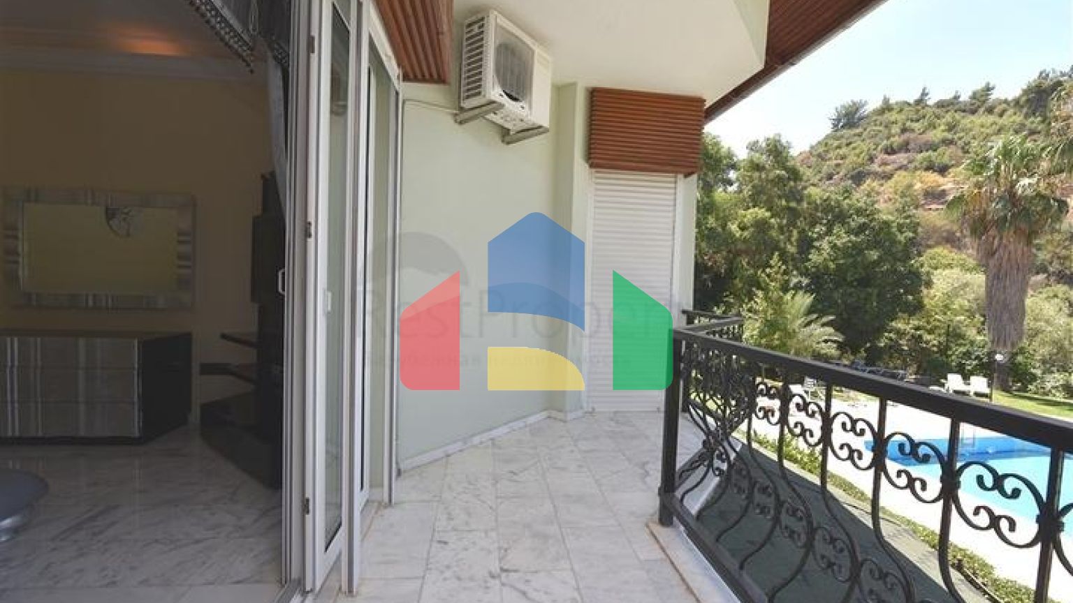 Просторная вилла 7+1 в районе Кестель