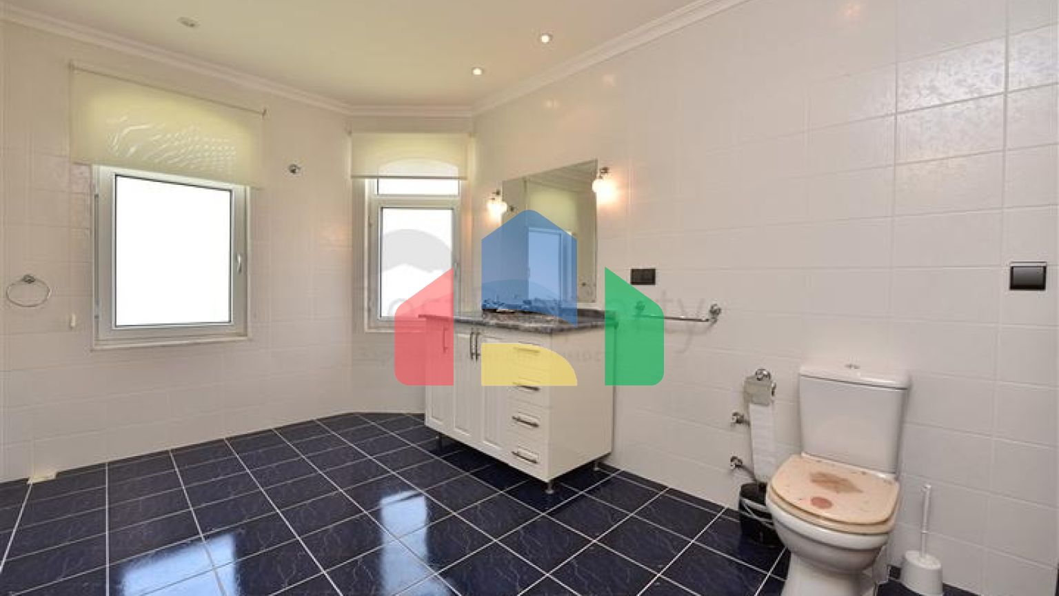 Просторная вилла 7+1 в районе Кестель