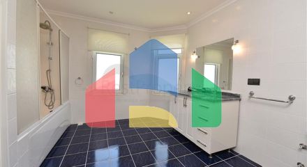 Просторная вилла 7+1 в районе Кестель Просторная вилла 7+1 в районе Кестель