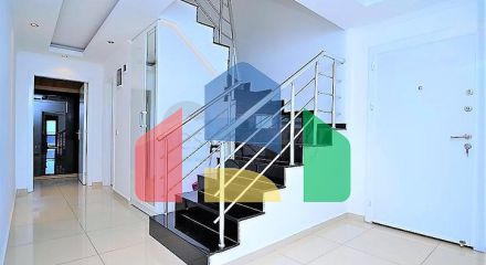 Большой светлый пентхаус с видом на Средиземное море Большой светлый пентхаус с видом на Средиземное море