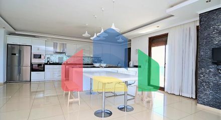 Большой светлый пентхаус с видом на Средиземное море Большой светлый пентхаус с видом на Средиземное море