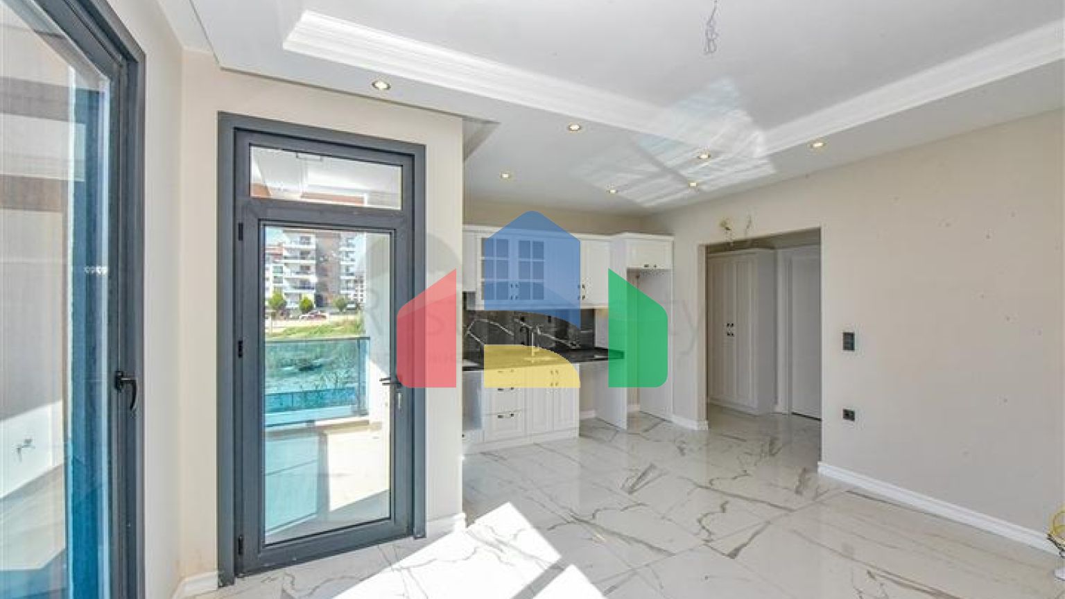 Квартира 2+1 на першій лінії в районі Кестель