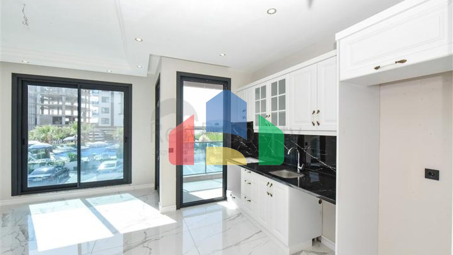 Квартира 2+1 на першій лінії в районі Кестель