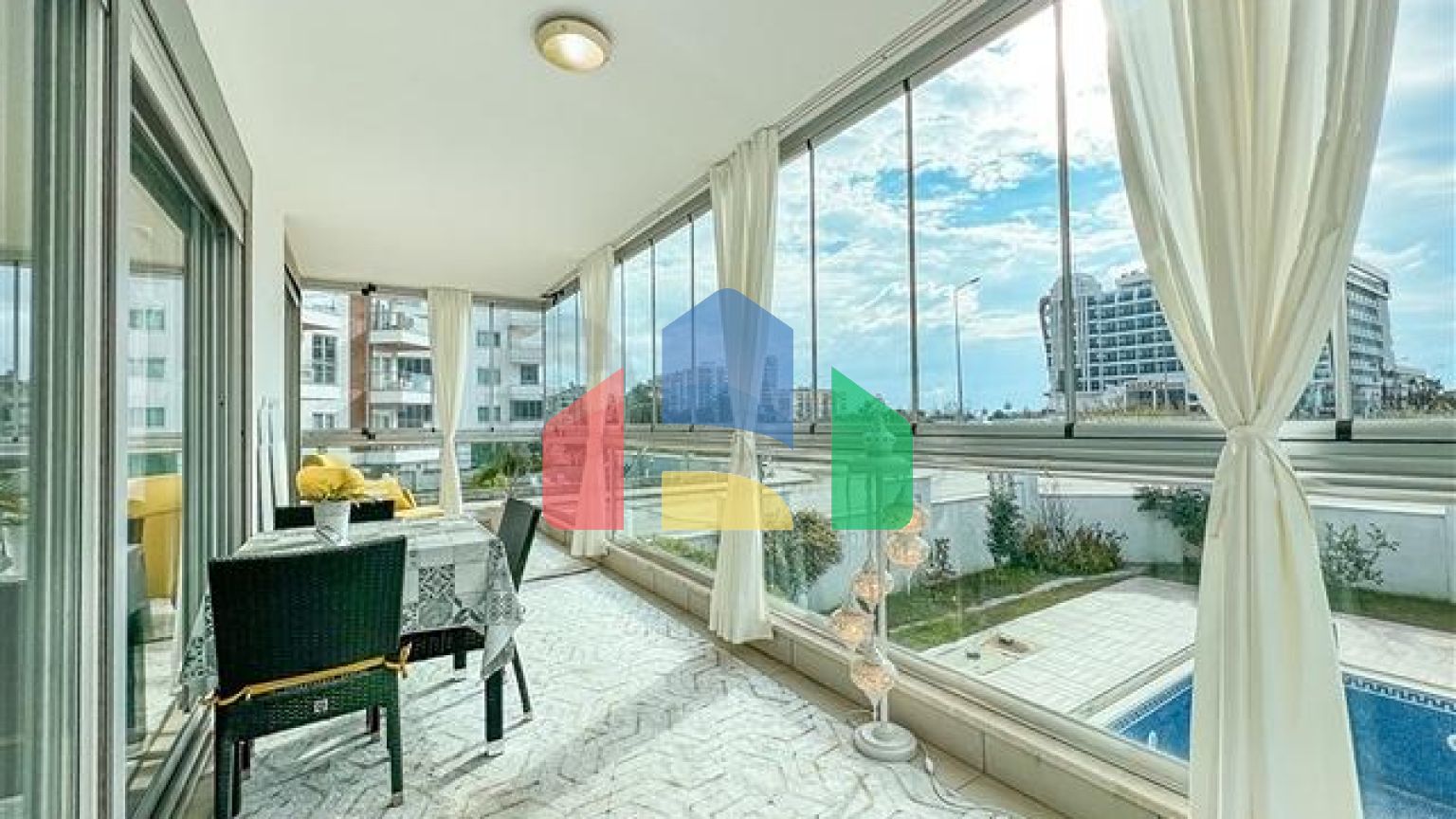 Меблированная двухкомнатная квартира в районе Кестель