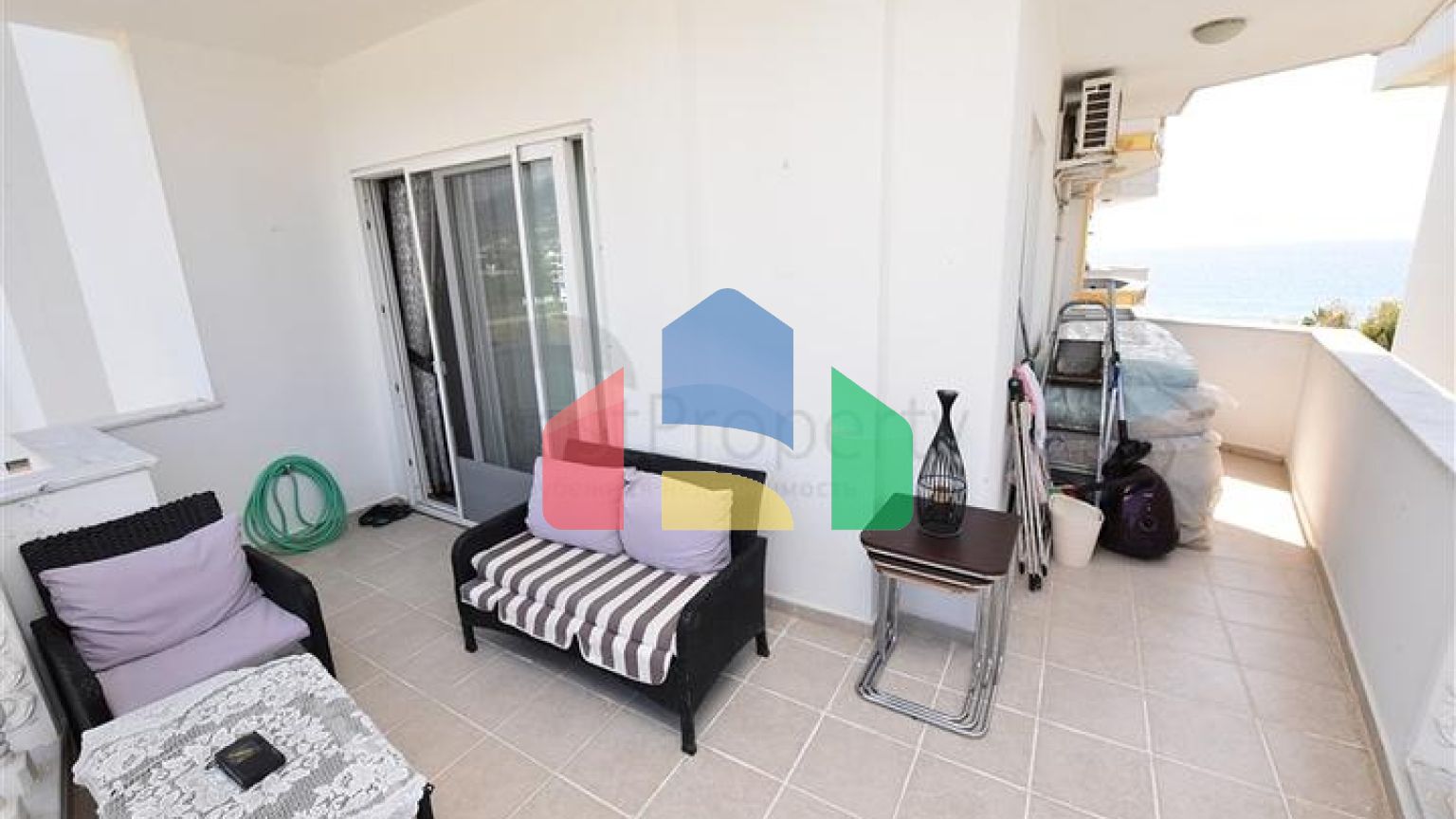 Квартира 3 + 1 з видом на море