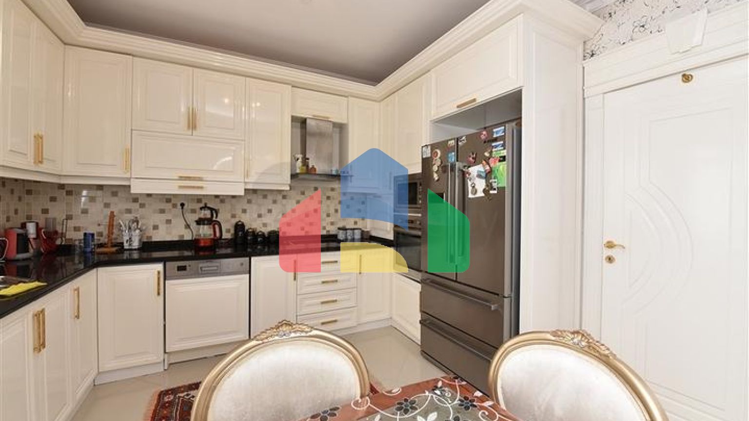 Квартира 3 + 1 з видом на море