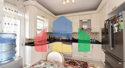 Квартира 3 + 1 з видом на море