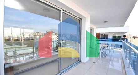 Великі апартаменти 1 + 1 в сучасному комплексі в районі Кестель