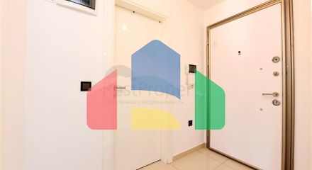 Великі апартаменти 1 + 1 в сучасному комплексі в районі Кестель