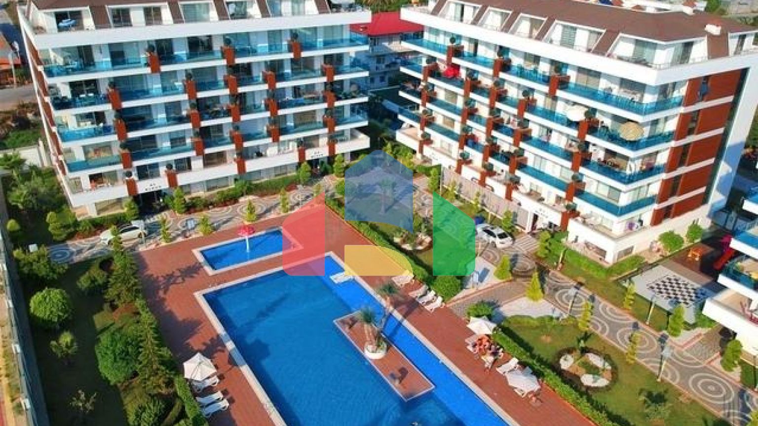 Великі апартаменти 1 + 1 в сучасному комплексі в районі Кестель