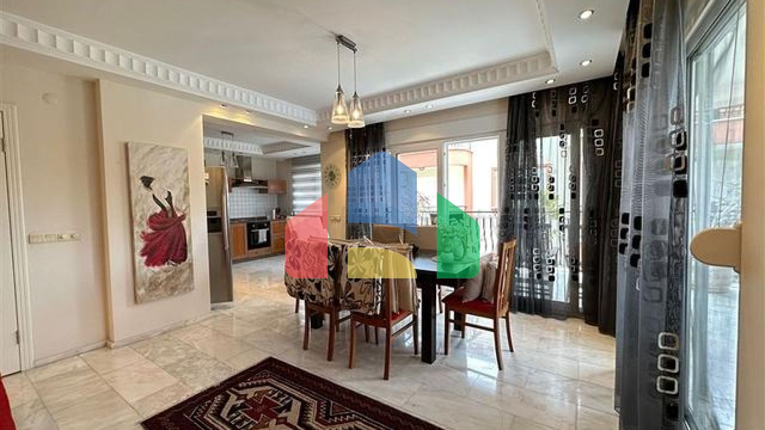 Пентхаус 4+1 на берегу реки в районе Кестель