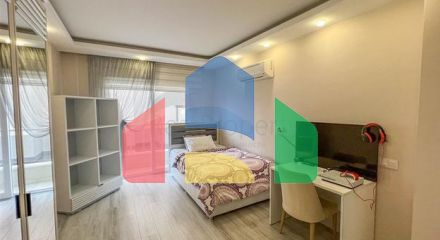 Затишний Садовий дуплекс 2 + 1 для великої родини