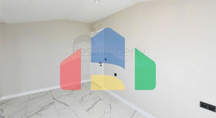 Пентхаус 3+1 с отдельной кухней на первой береговой линии в Кестеле