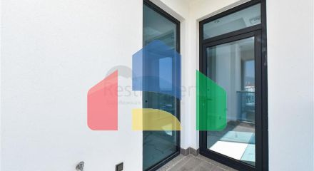 Пентхаус 3+1 с отдельной кухней на первой береговой линии в Кестеле Пентхаус 3+1 с отдельной кухней на первой береговой линии в Кестеле