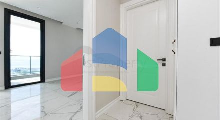 Пентхаус 3+1 с отдельной кухней на первой береговой линии в Кестеле Пентхаус 3+1 с отдельной кухней на первой береговой линии в Кестеле