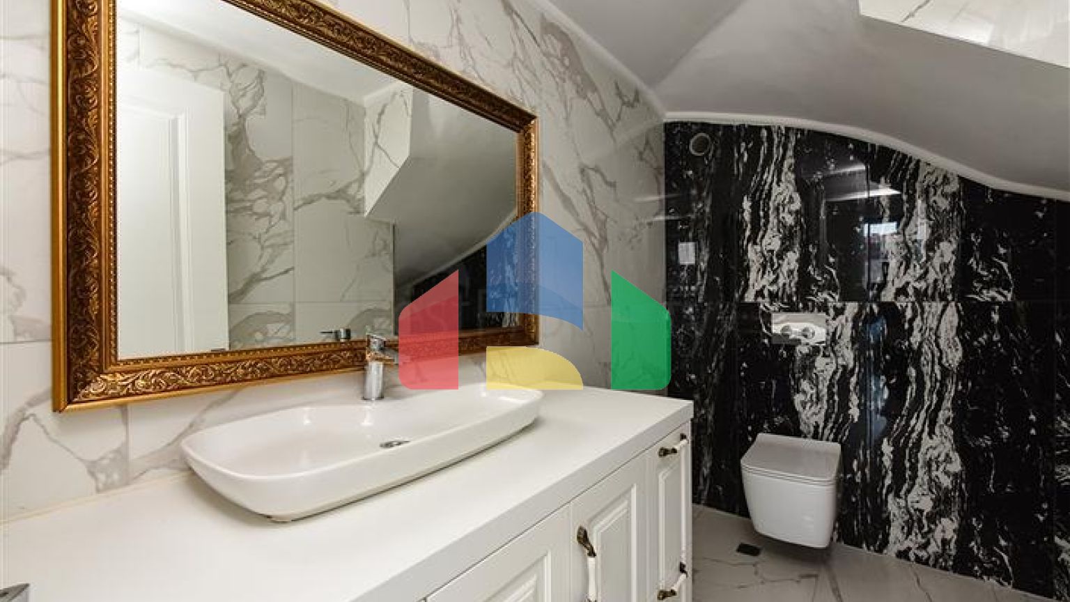 Пентхаус 3+1 с отдельной кухней на первой береговой линии в Кестеле