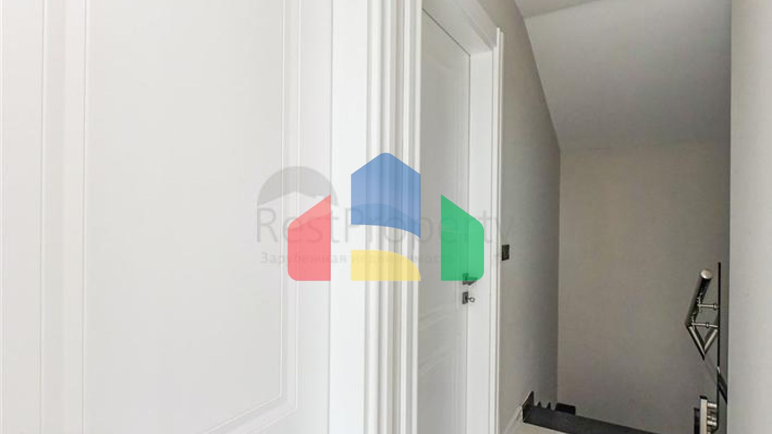 Пентхаус 3+1 с отдельной кухней на первой береговой линии в Кестеле