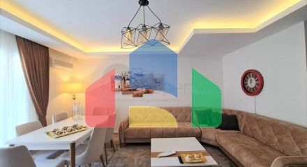 Просторий пентхаус 2 + 1 в районі Кестель