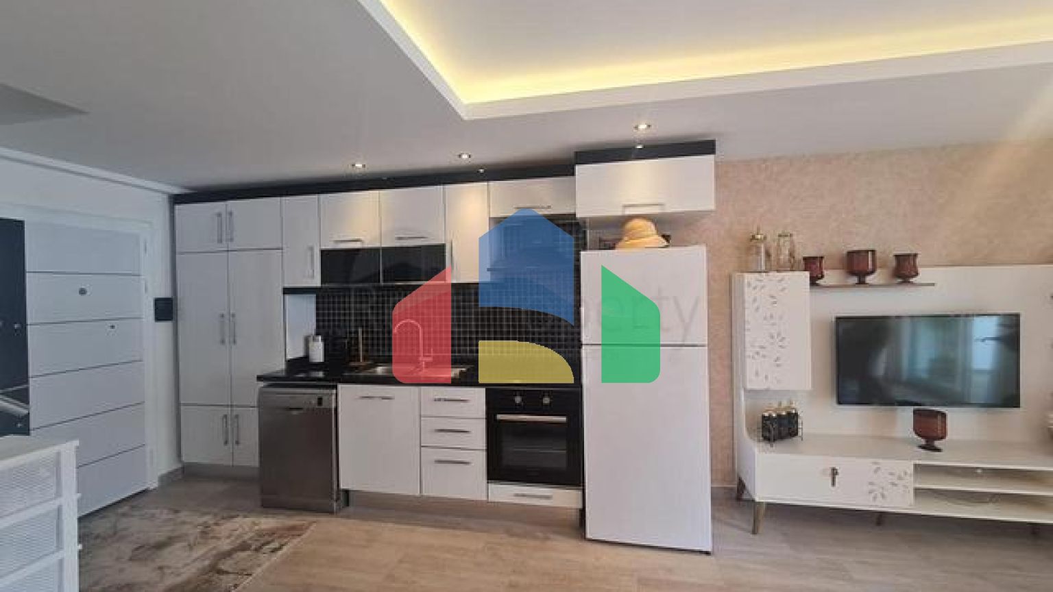 Просторий пентхаус 2 + 1 в районі Кестель