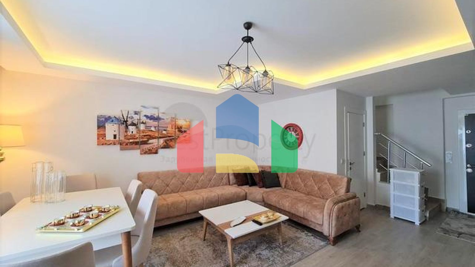 Просторий пентхаус 2 + 1 в районі Кестель