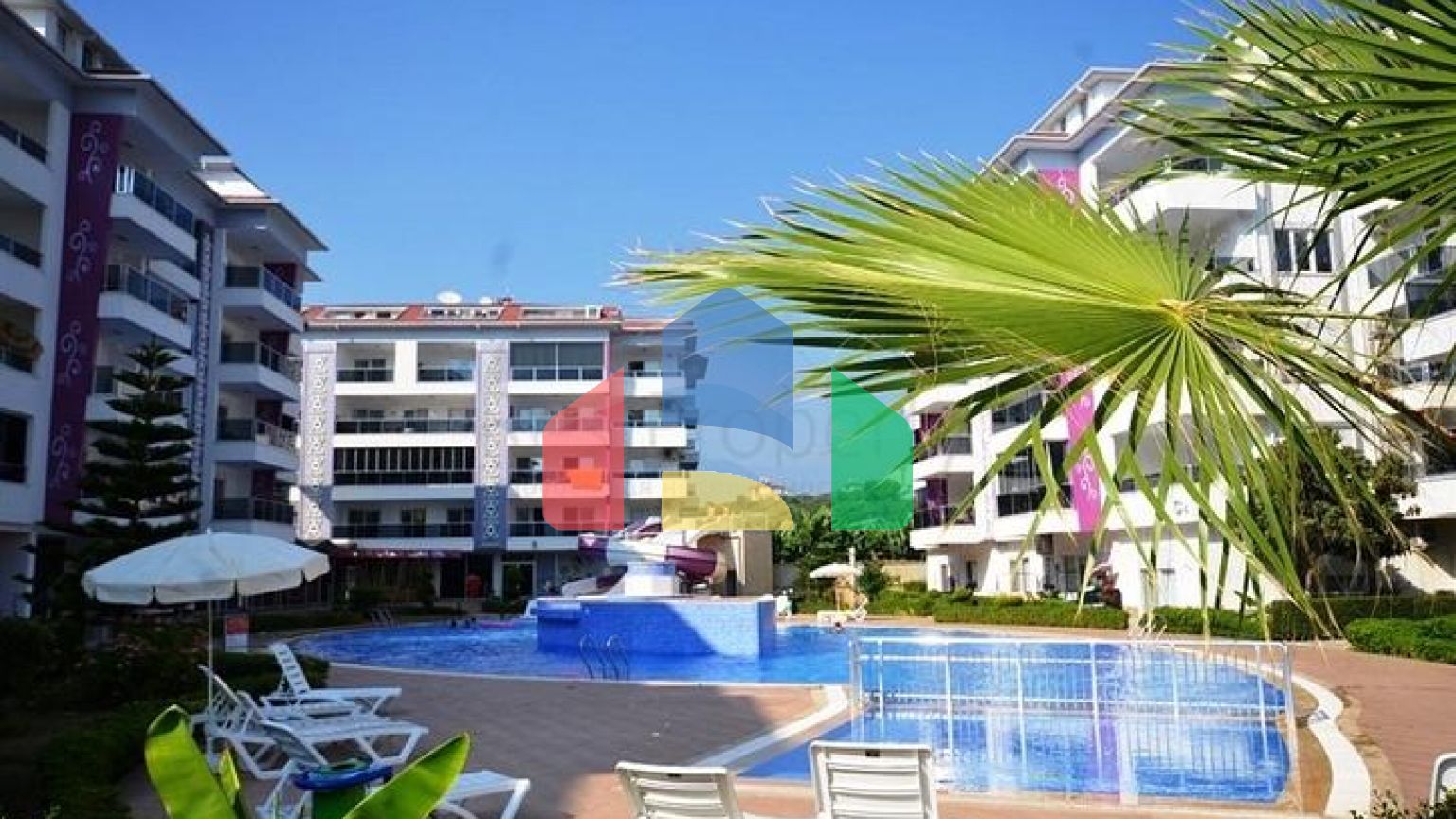 Просторий пентхаус 2 + 1 в районі Кестель