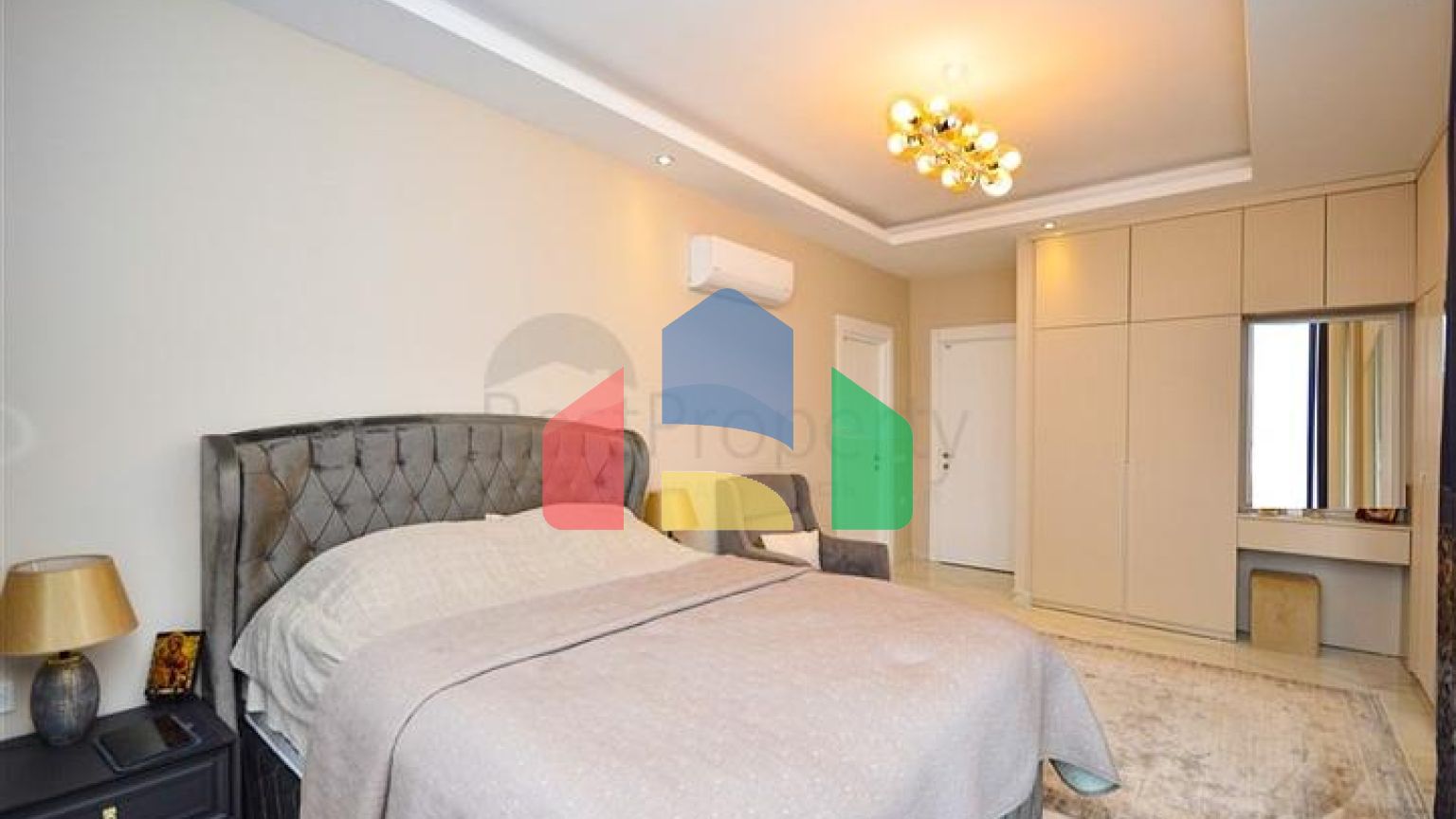 Идеальное жилье 4+1 с превосходной инфраструктурой, в районе Кестель