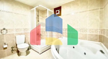 Просторная вилла для большой семьи, в пешей доступности от моря Просторная вилла для большой семьи, в пешей доступности от моря