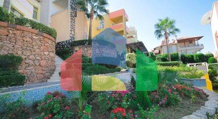 Просторная вилла для большой семьи, в пешей доступности от моря Просторная вилла для большой семьи, в пешей доступности от моря