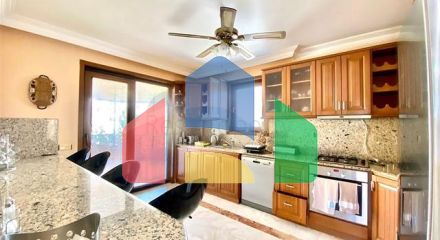 Просторная вилла для большой семьи, в пешей доступности от моря Просторная вилла для большой семьи, в пешей доступности от моря