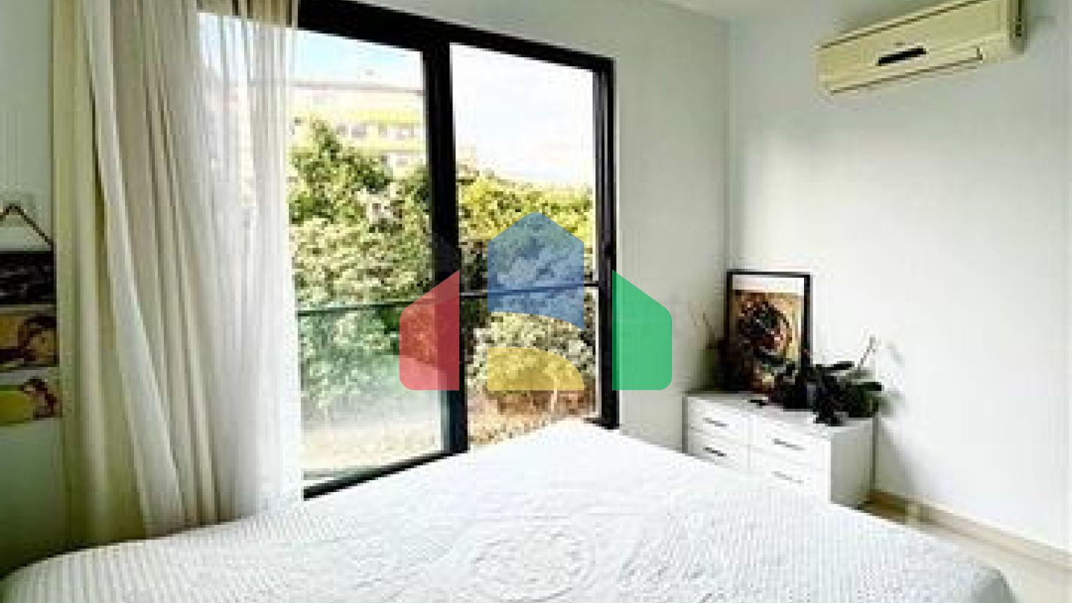 Просторная двухкомнатная квартира в жилом комплексе с развитой инфраструктурой в Кестеле