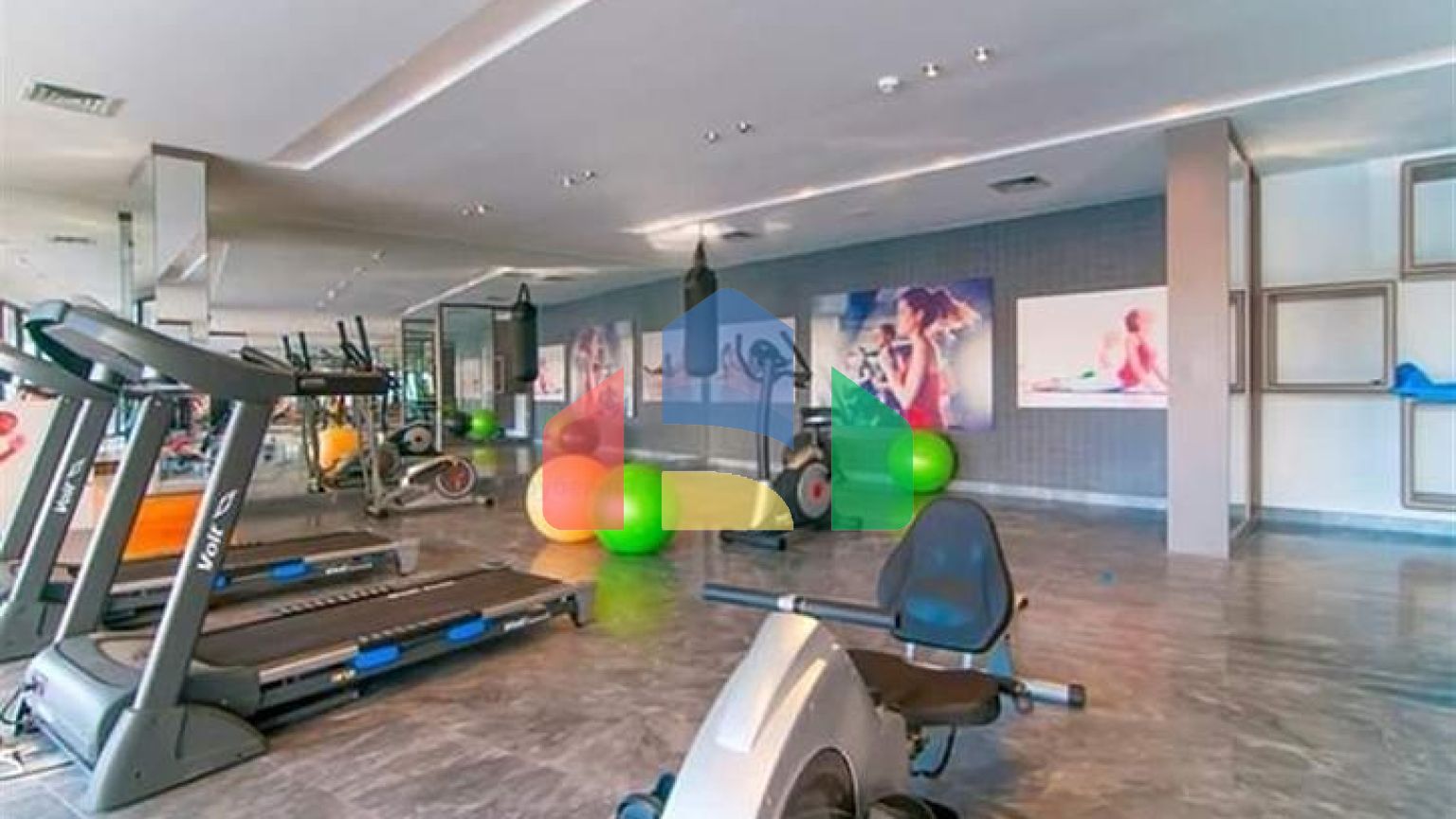 Просторная двухкомнатная квартира в жилом комплексе с развитой инфраструктурой в Кестеле