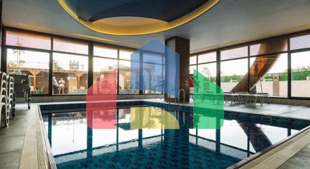 Двокімнатна квартира в комплексі на першій лінії в районі Кестель