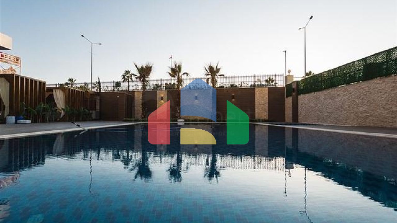 Двокімнатна квартира в комплексі на першій лінії в районі Кестель