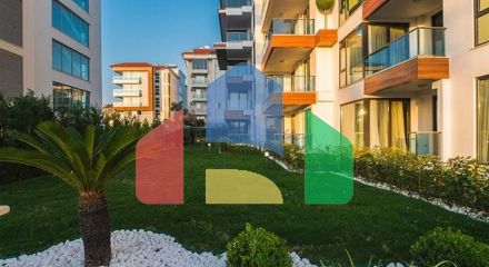 Двокімнатна квартира в комплексі на першій лінії в районі Кестель